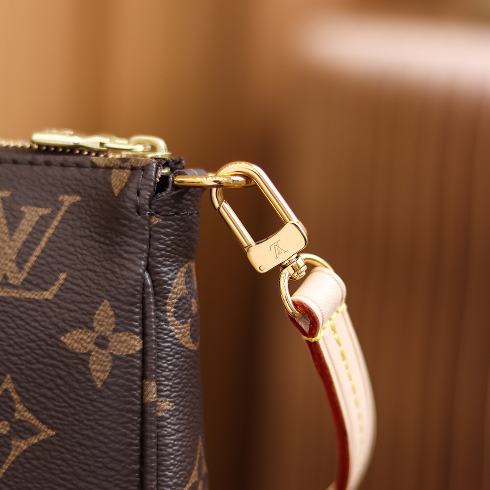 Louis Vuitton LV Pochette Accessoires麻将包 M40712