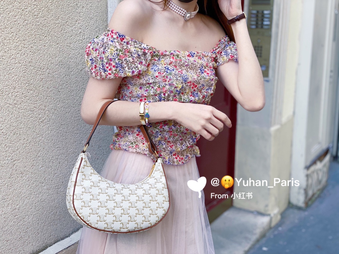 CELINE AVA 白花Ttiomphe腋下包 193952