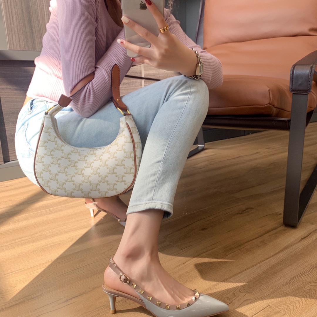 CELINE AVA 白花Ttiomphe腋下包 193952