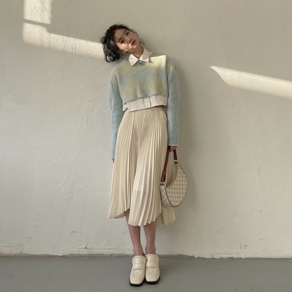 CELINE AVA 白花Ttiomphe腋下包 193952