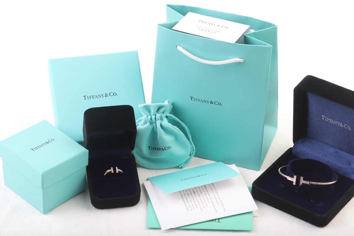 Tiffany & Co. Tiffany&Co. T系列不对称白贝母双T戒指