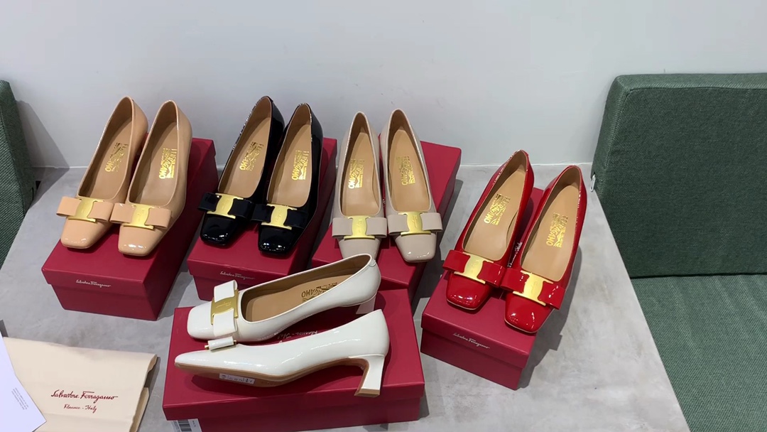 [Ferragamo Women