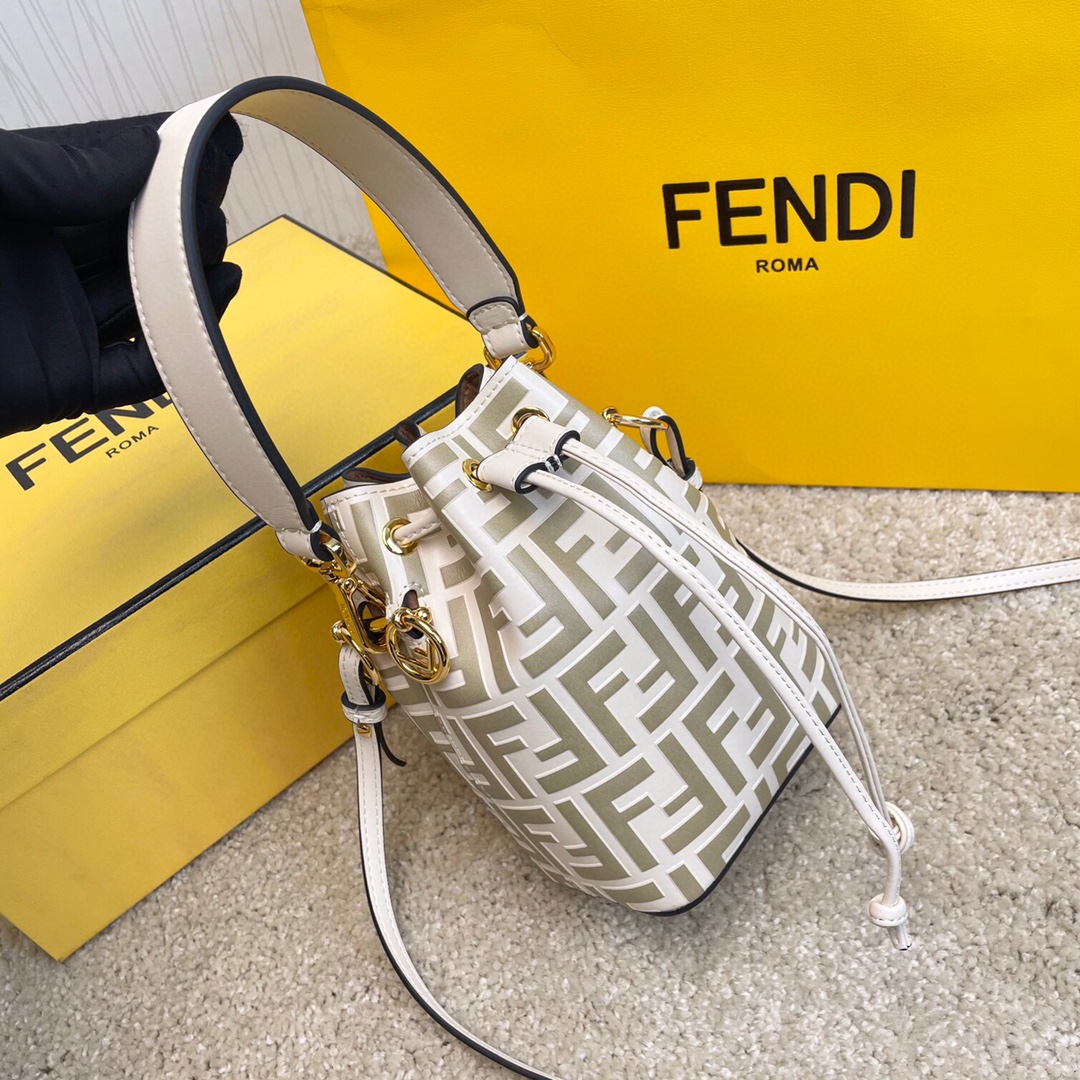 Fendi Mon Tresor水桶包 型号：8802