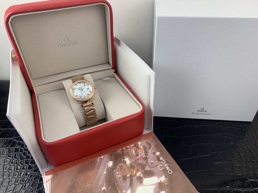 Omega 皇家 欧米茄鸟巢系列镶钻女表