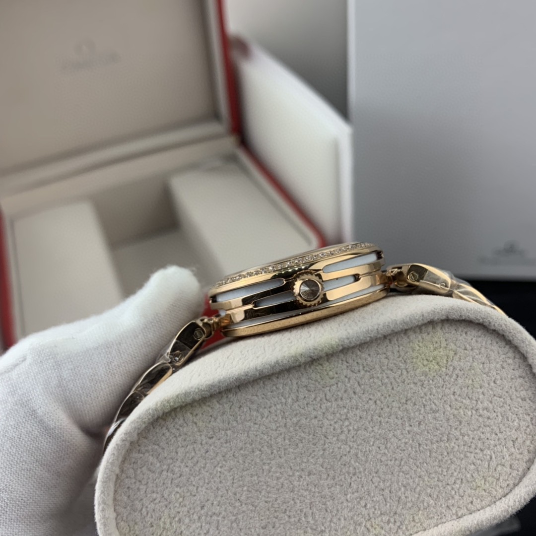 Omega 皇家 欧米茄鸟巢系列镶钻女表