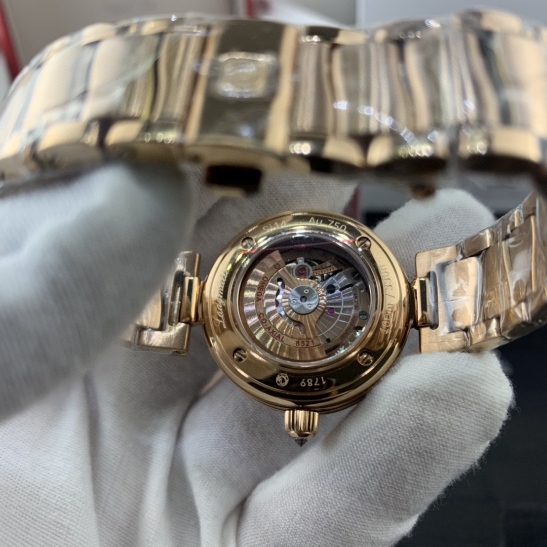 Omega 皇家 欧米茄鸟巢系列镶钻女表