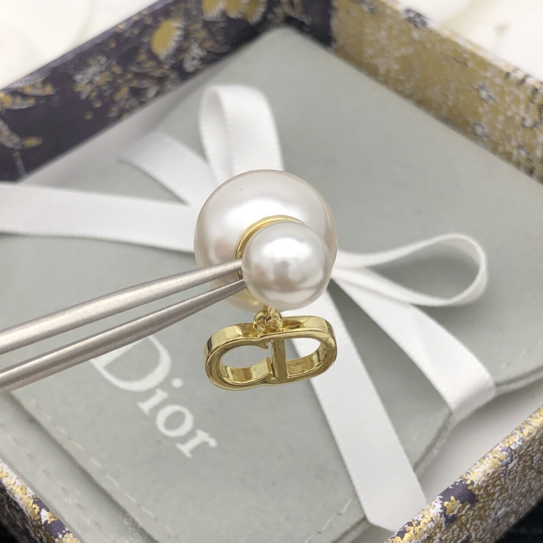 Dior 迪奥 一线 都爱的Dior· 迪奥