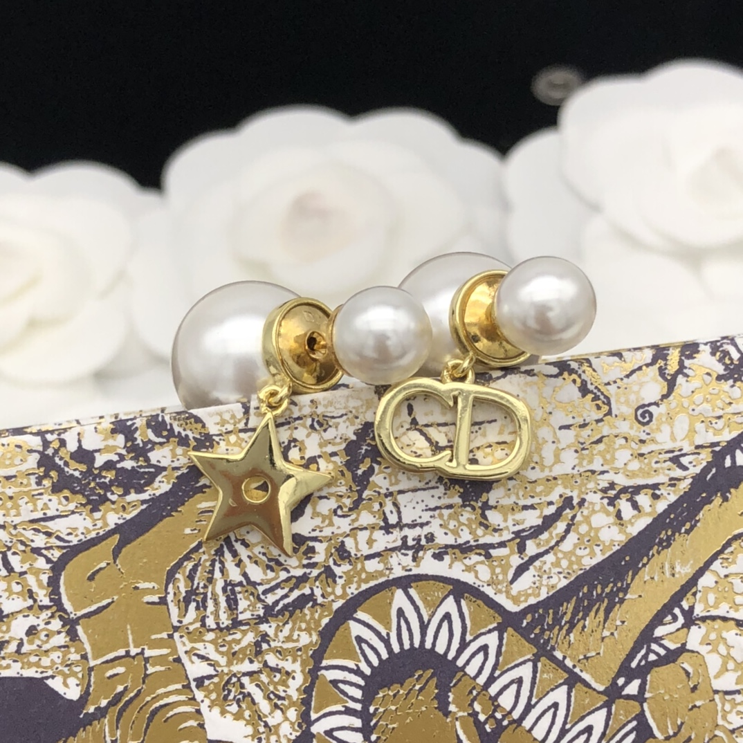 Dior 迪奥 一线 都爱的Dior· 迪奥