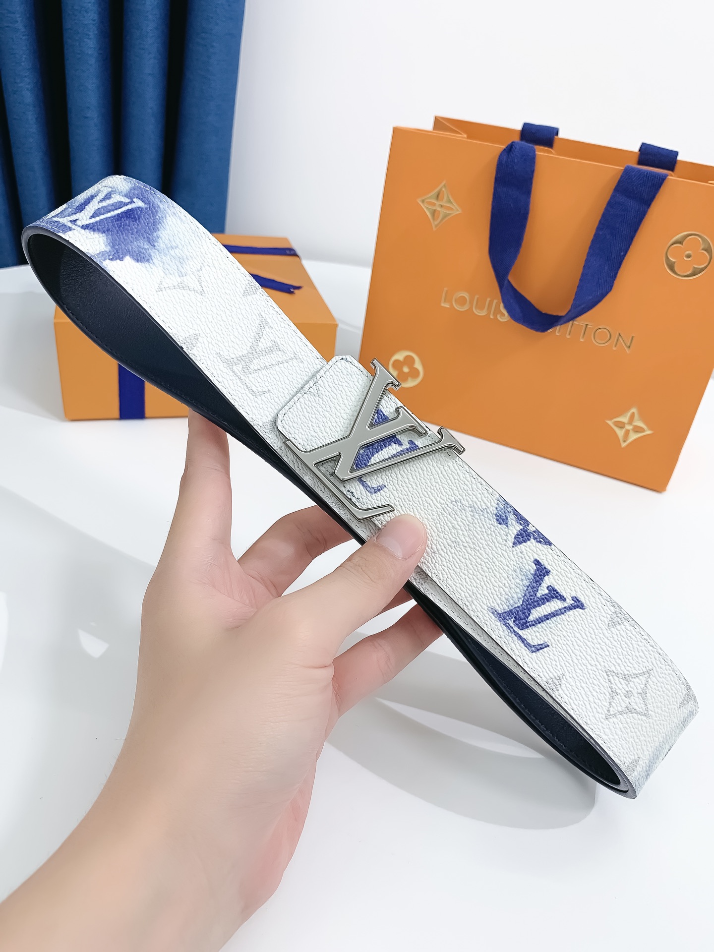 Lv代购货品宽度4.0CM原厂黑花防