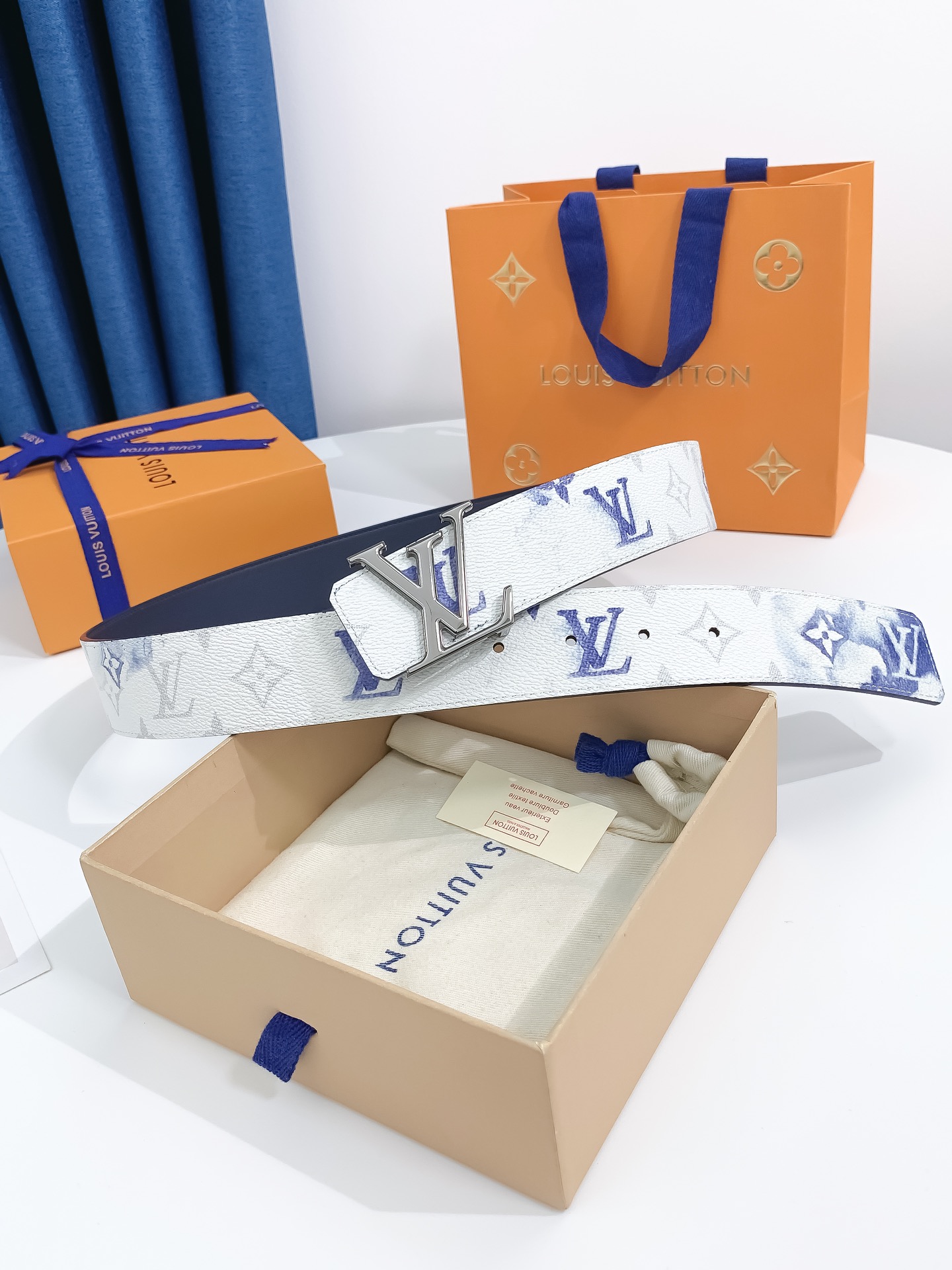 Lv代购货品宽度4.0CM原厂黑花防