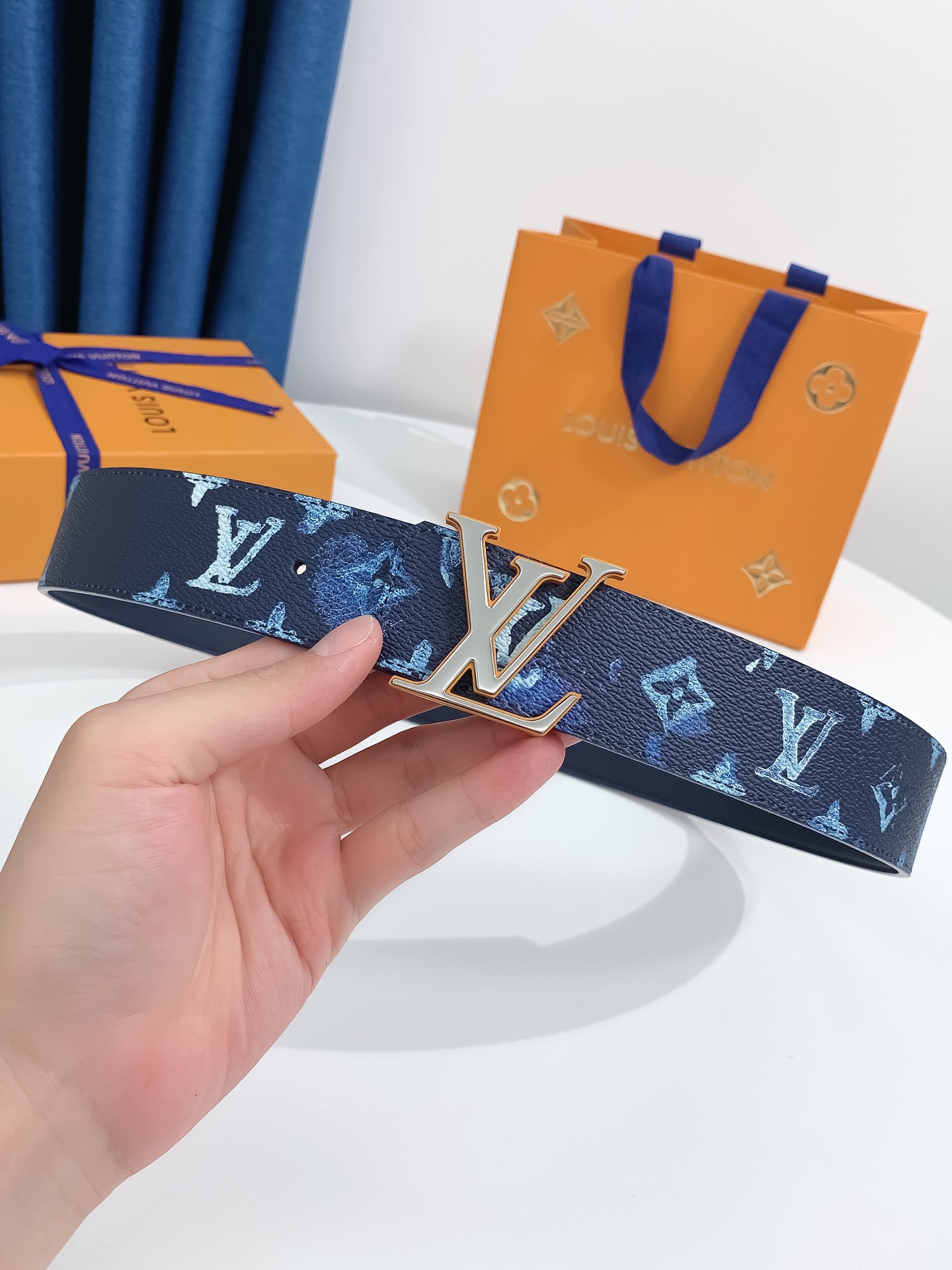 Lv代购货品宽度4.0CM原厂黑花防