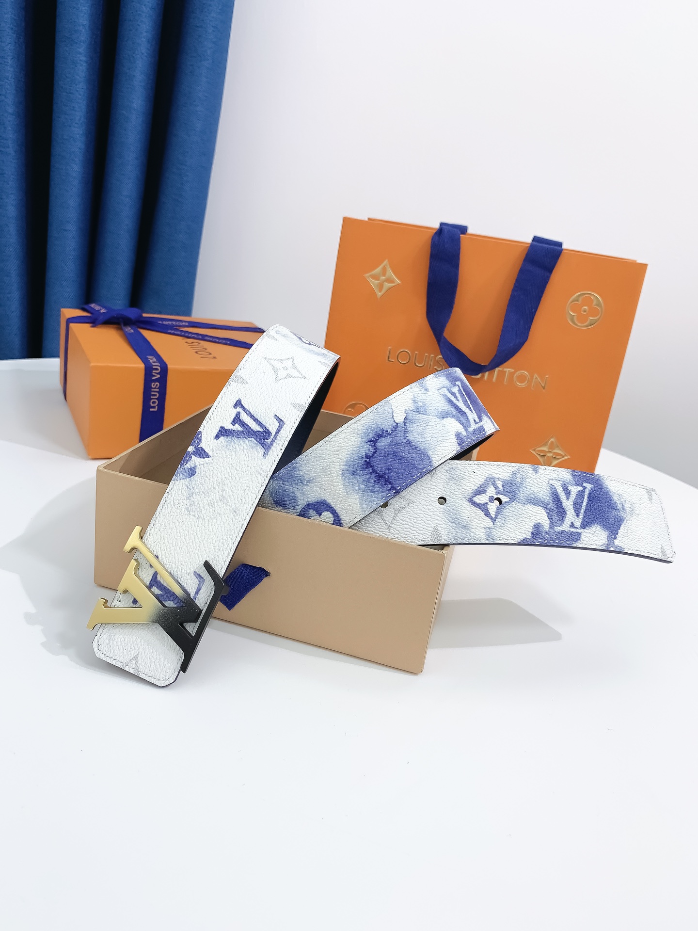 Lv代购货品宽度4.0CM原厂黑花防