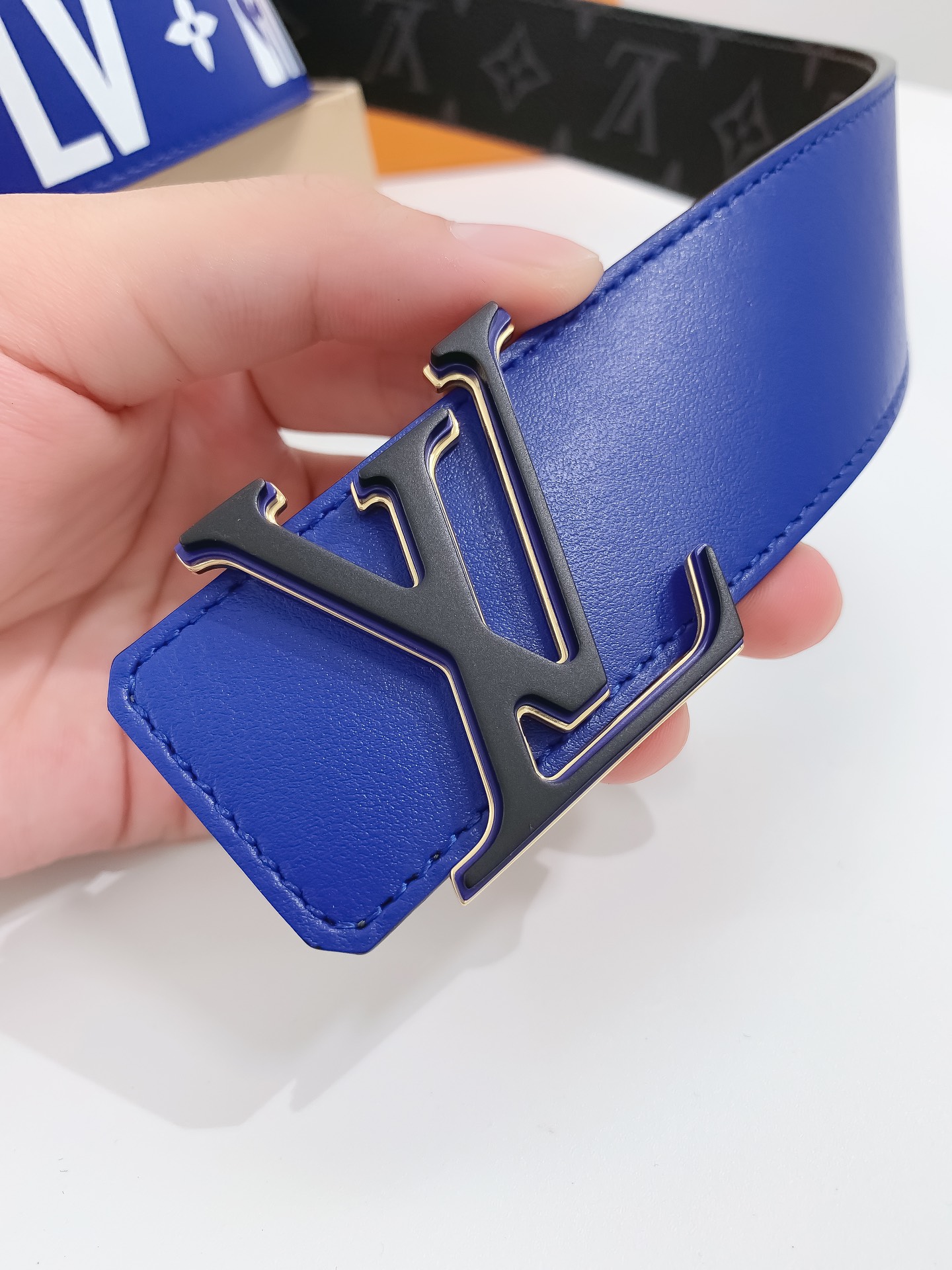 Lv代购货品宽度4.0CM原厂黑花防
