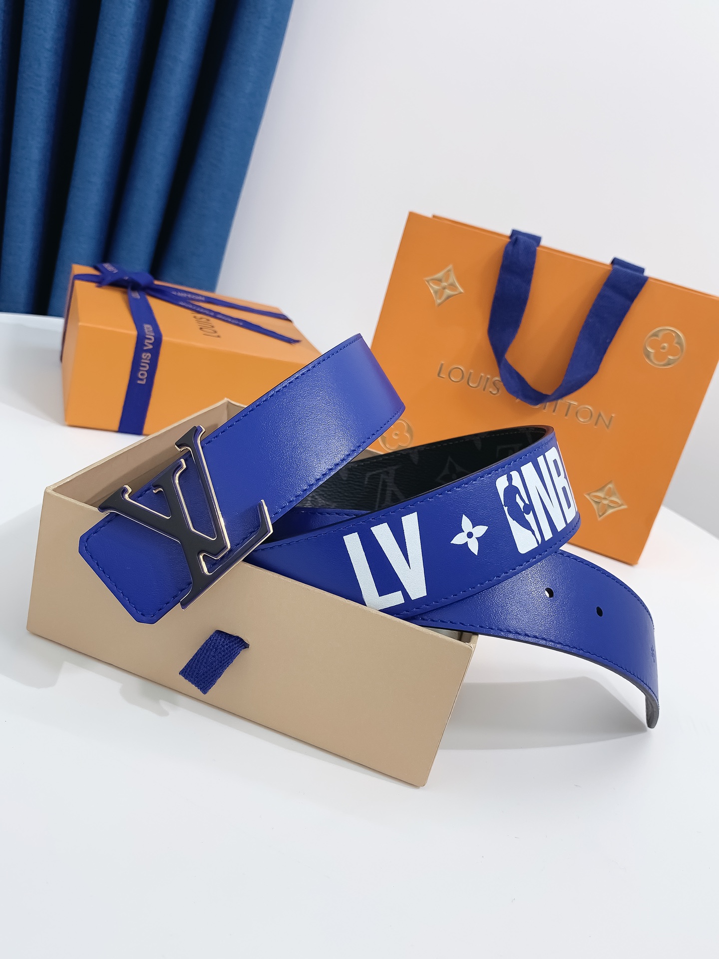 Lv代购货品宽度4.0CM原厂黑花防