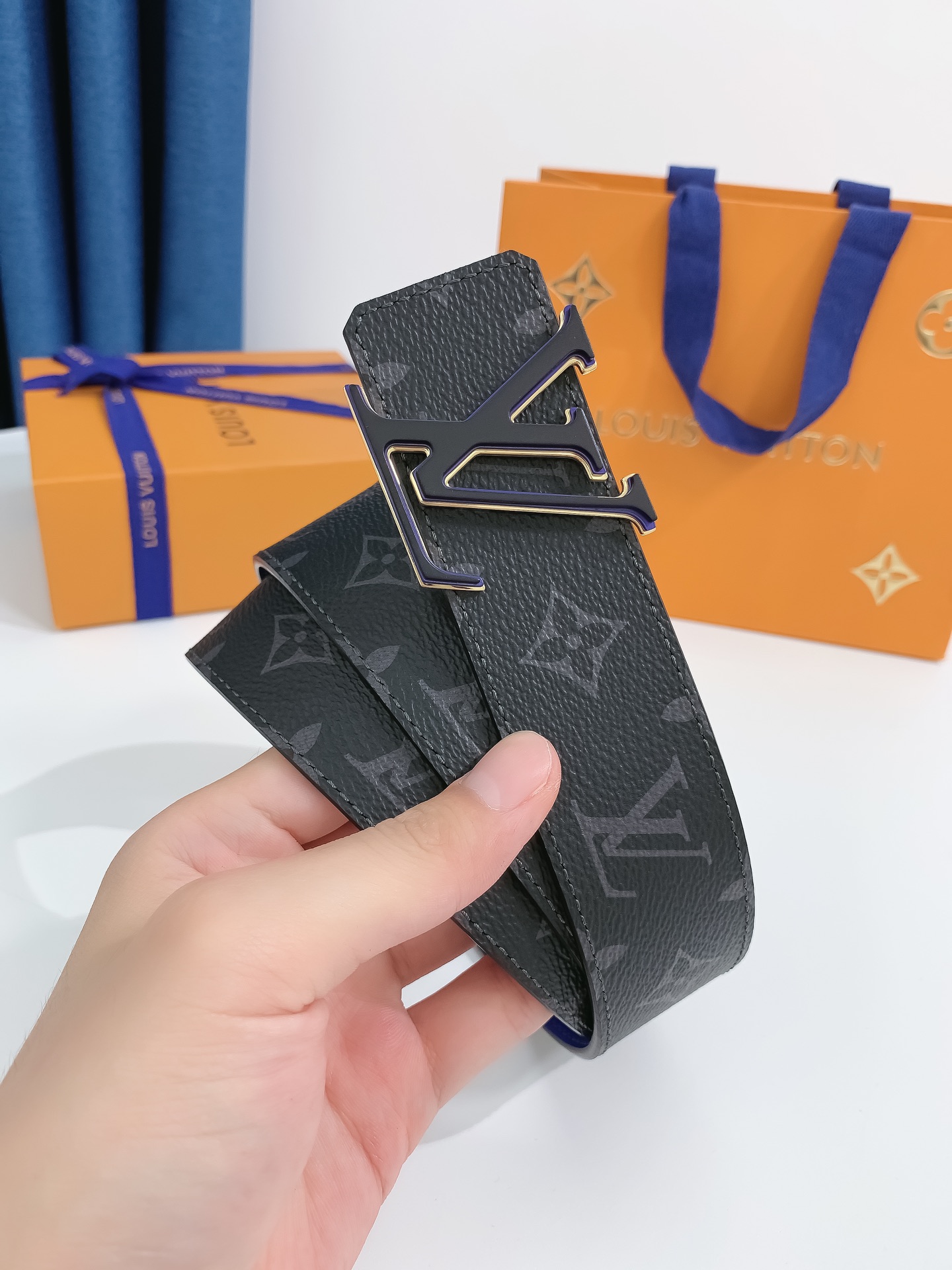 Lv代购货品宽度4.0CM原厂黑花防