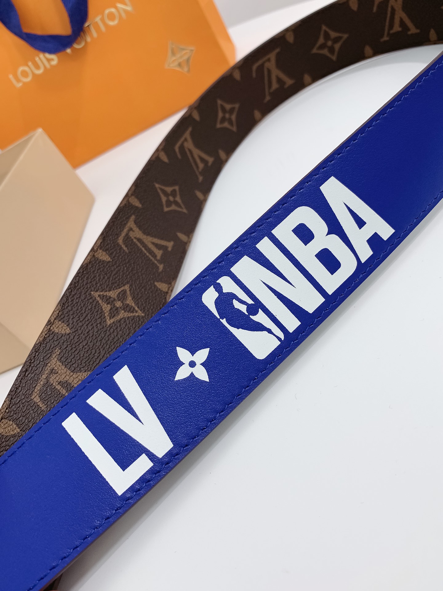 Lv代购货品宽度4.0CM原厂黑花防
