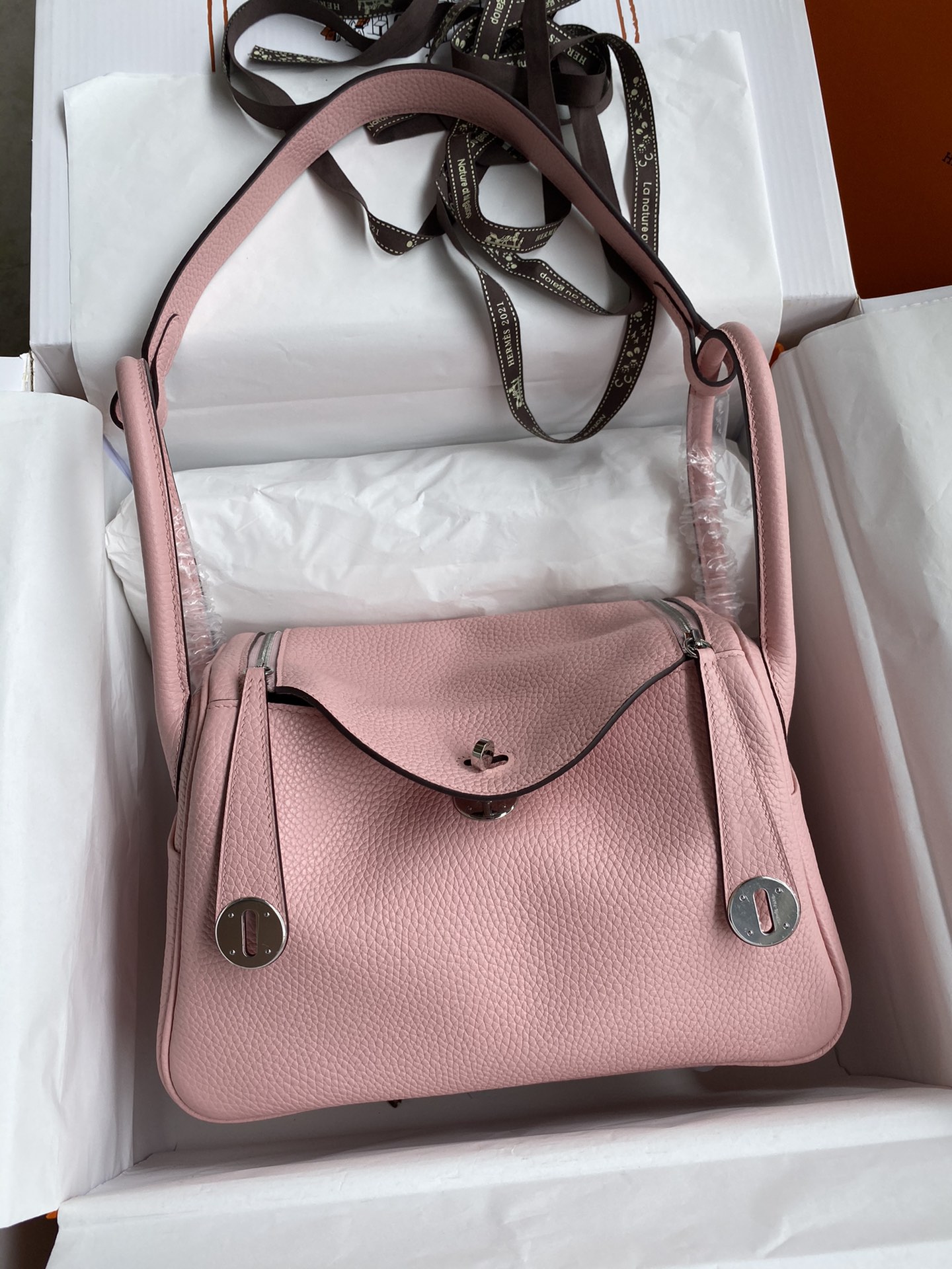 Hermes Lindy Crossbody & Shoulder Bags Pink Silver Hardware