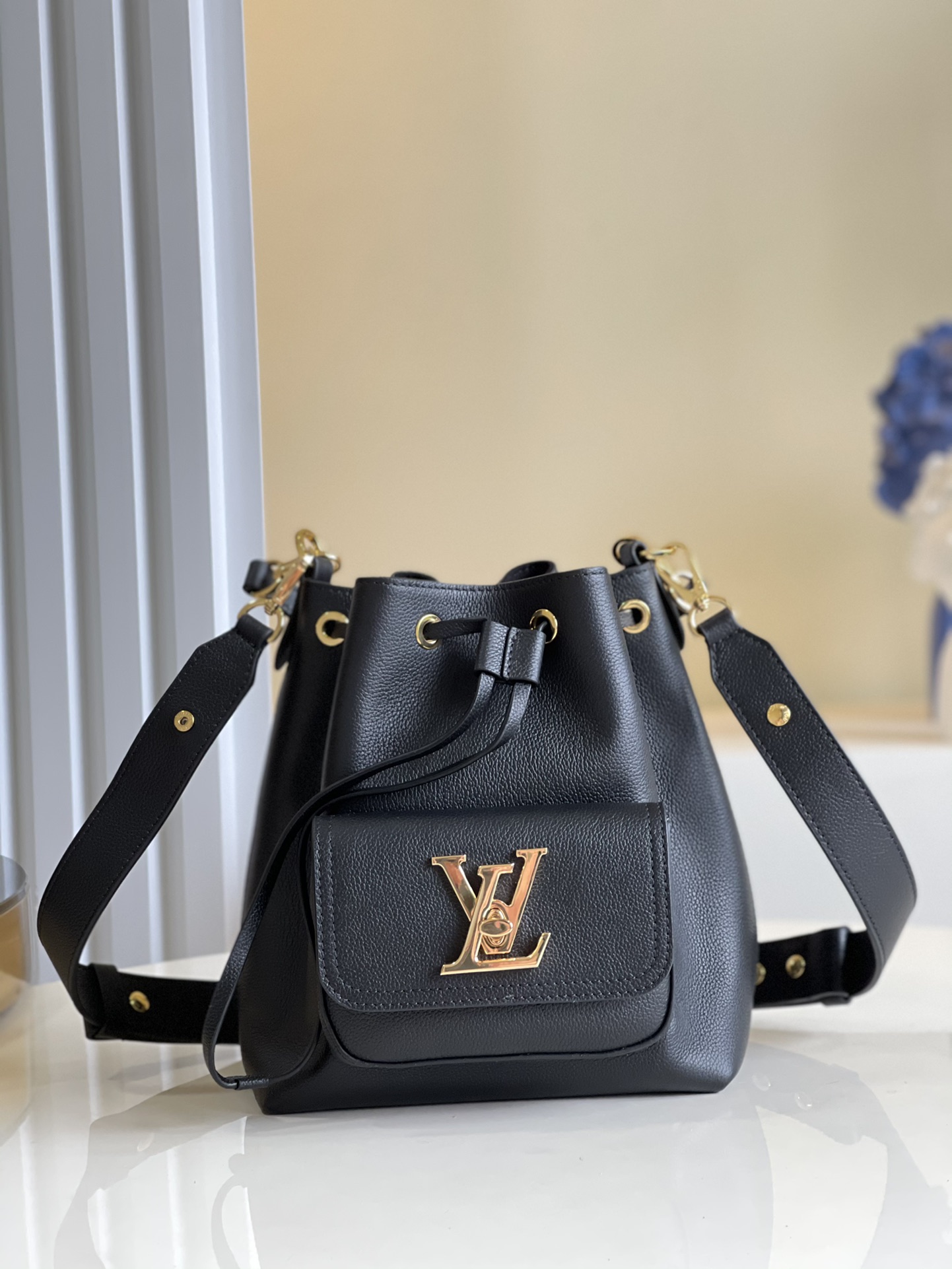 Louis Vuitton LV Lockme Bucket水桶包 M57687