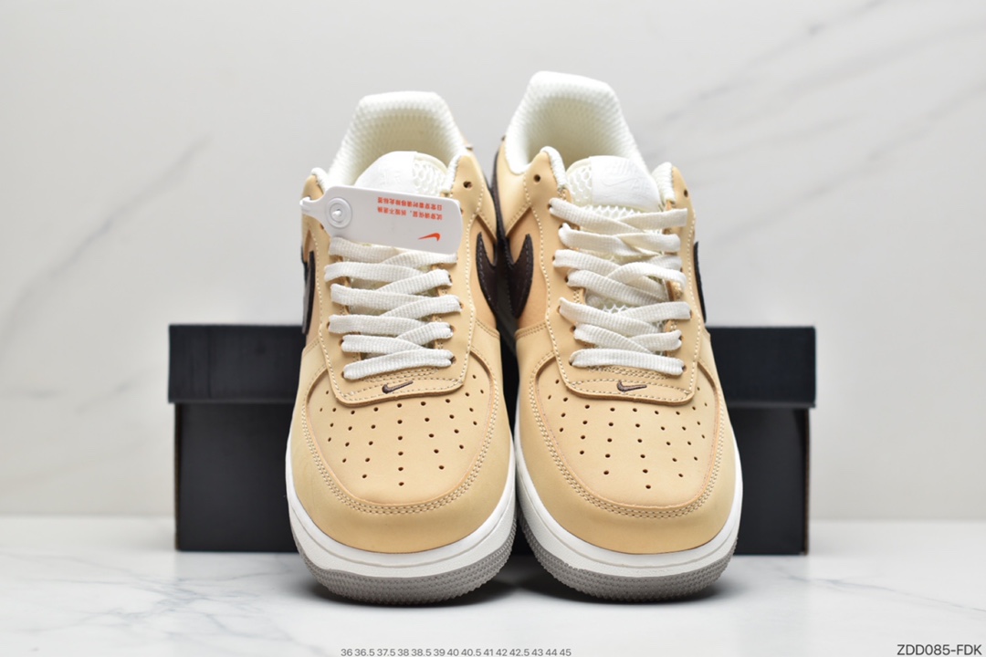 230  耐克Nike Air Force 1 Low”Manchester Bee”空军一号低帮经典百搭休闲运动板鞋“奶茶黄曼彻斯特蜜蜂”DC1939-200