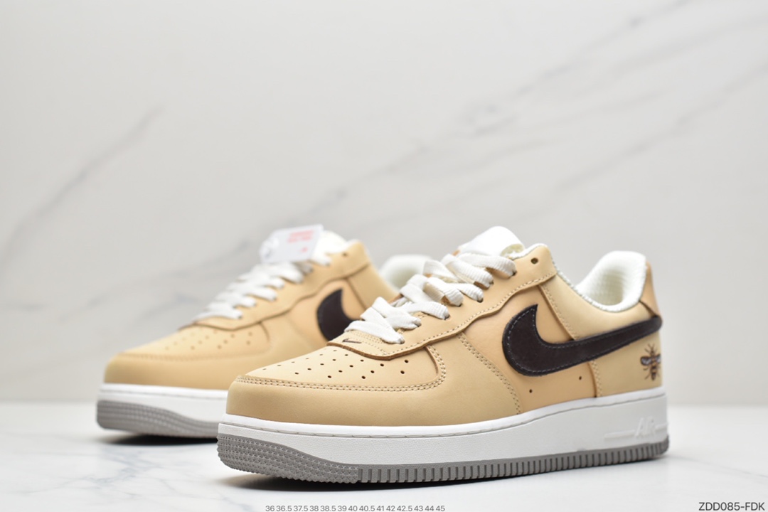 230  耐克Nike Air Force 1 Low”Manchester Bee”空军一号低帮经典百搭休闲运动板鞋“奶茶黄曼彻斯特蜜蜂”DC1939-200