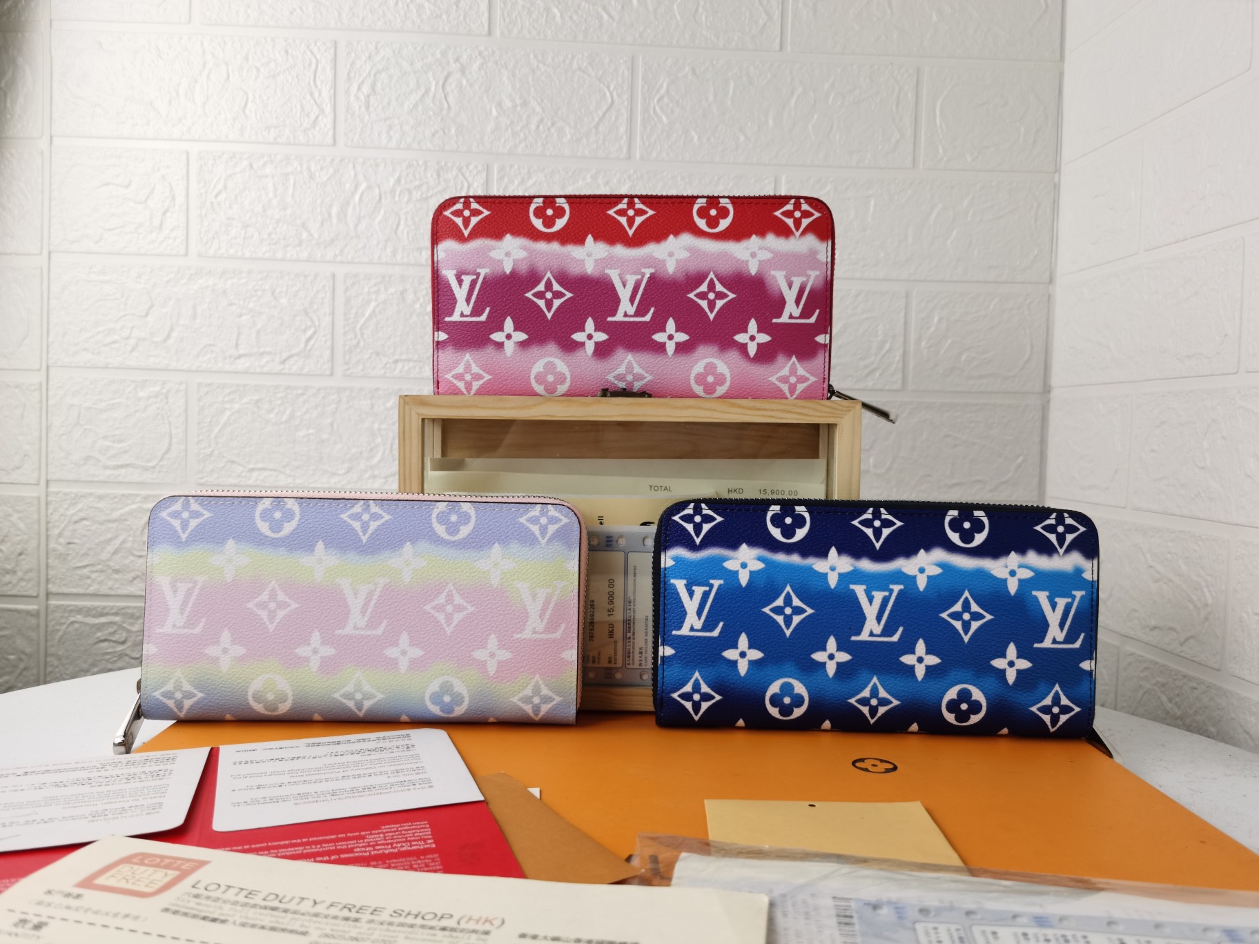 ルイ・ヴィトン Zippy 財布 モノグラムジャイアント