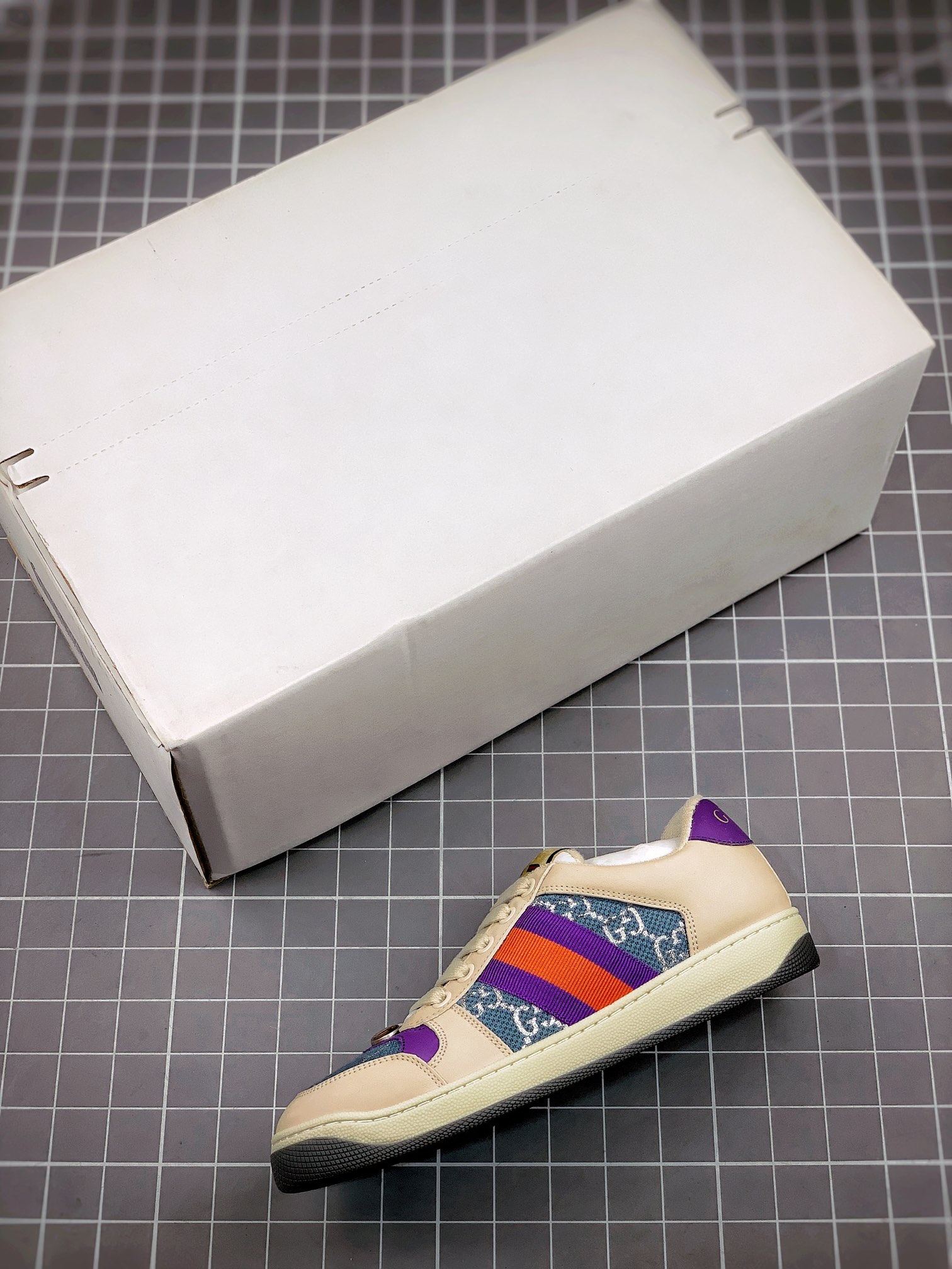 550 Gucci Distressed Screener sneaker古驰小脏鞋系列