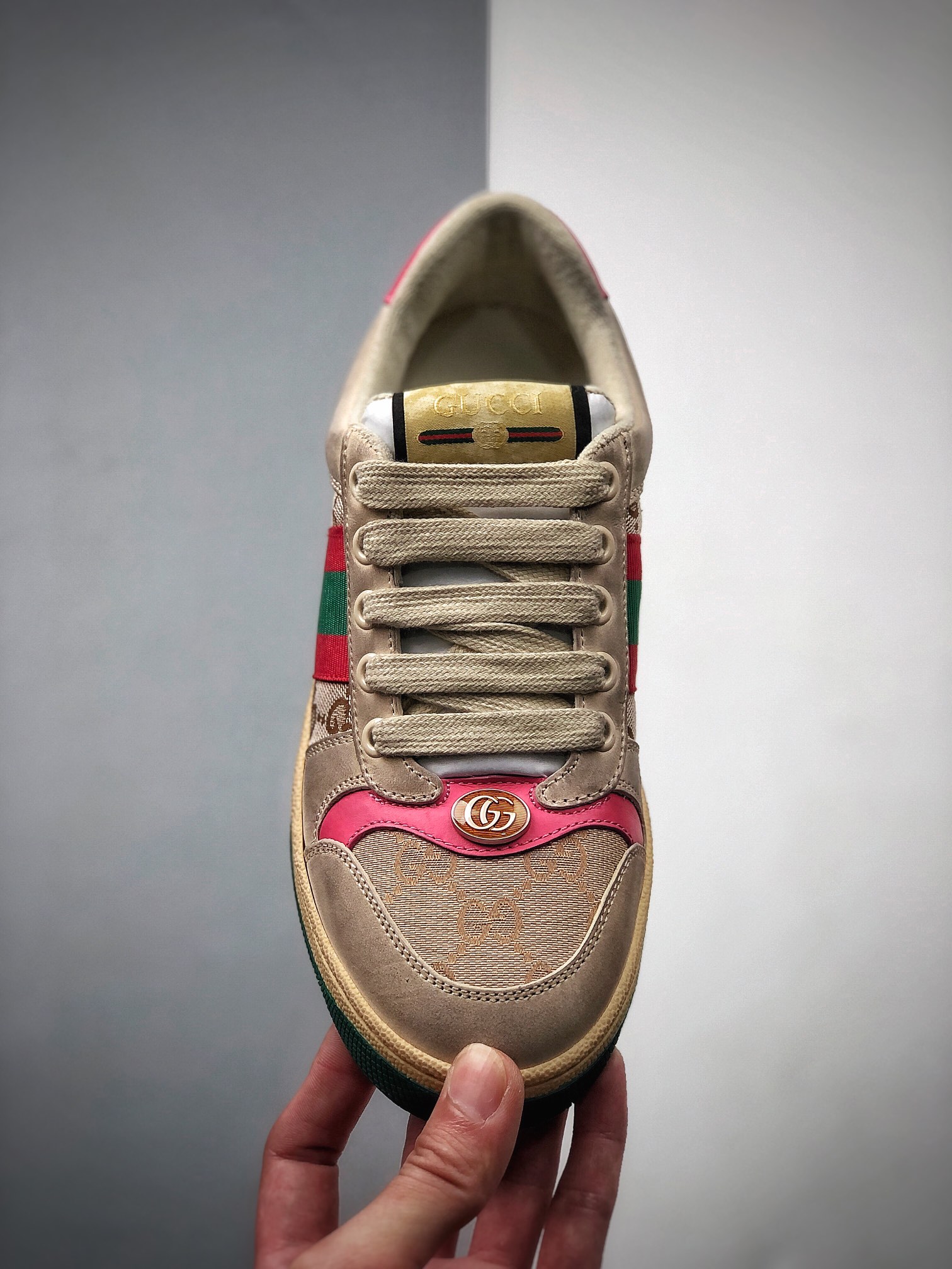 550   Gucci Distressed Screener sneaker 经典型原复古