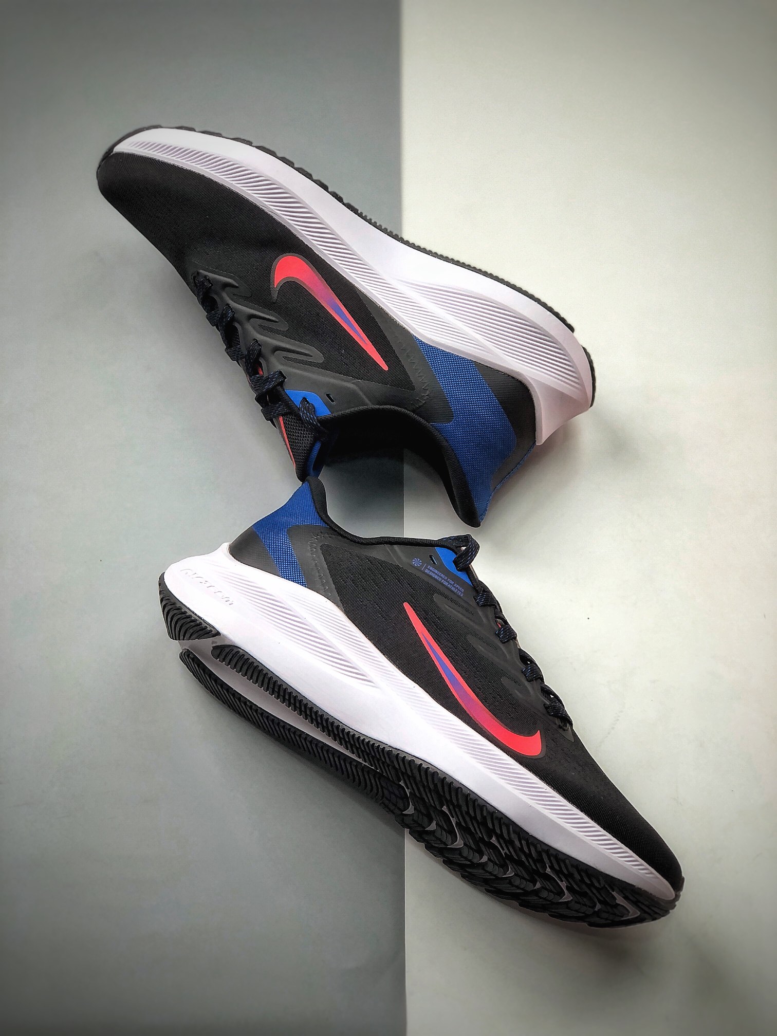 180  Air Zoom Winflo 7代 网面透气 训练跑步鞋  CJ0291-006
