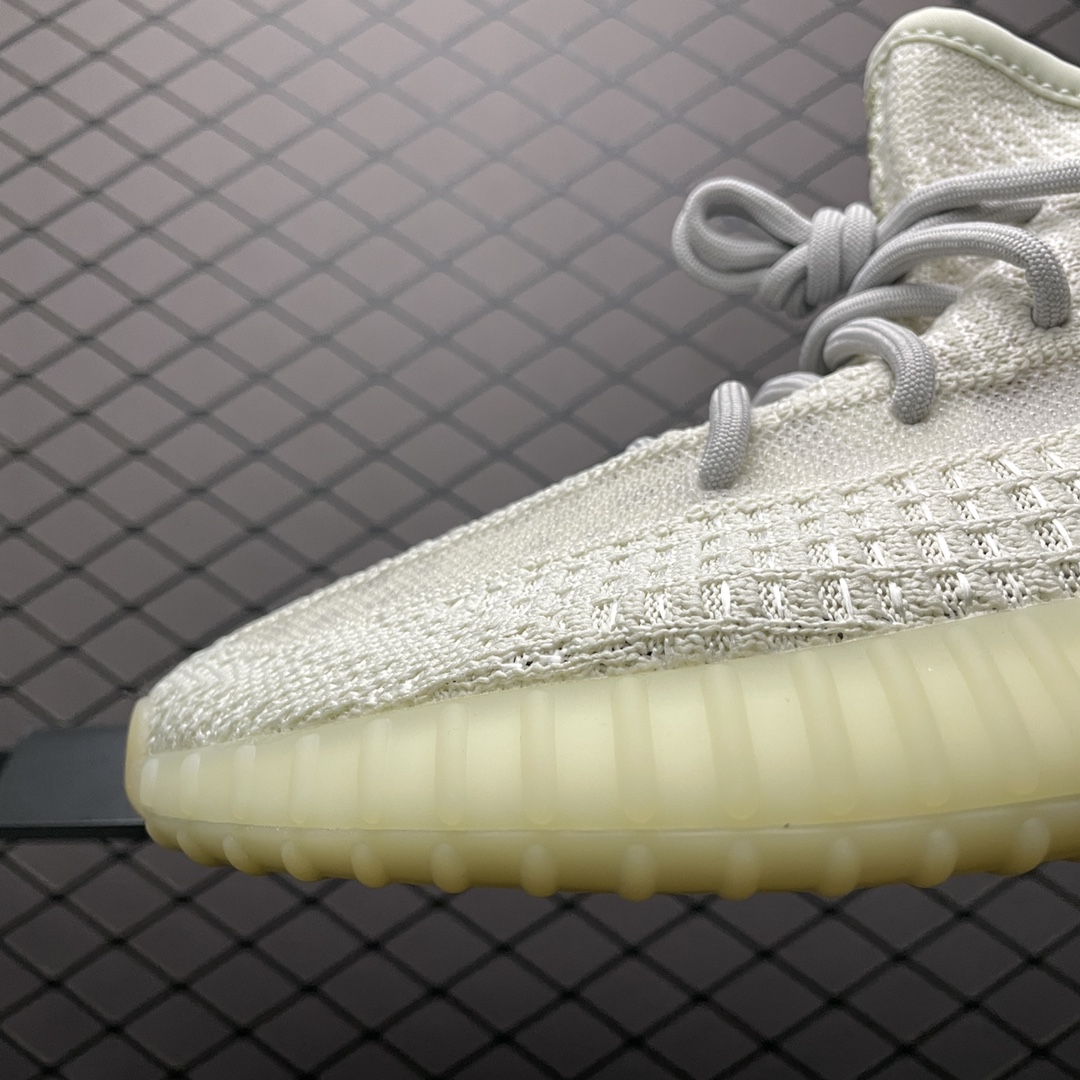 300 AD 阿迪 Yeezy Boost 350V2 侃爷椰子 温变 GY3438