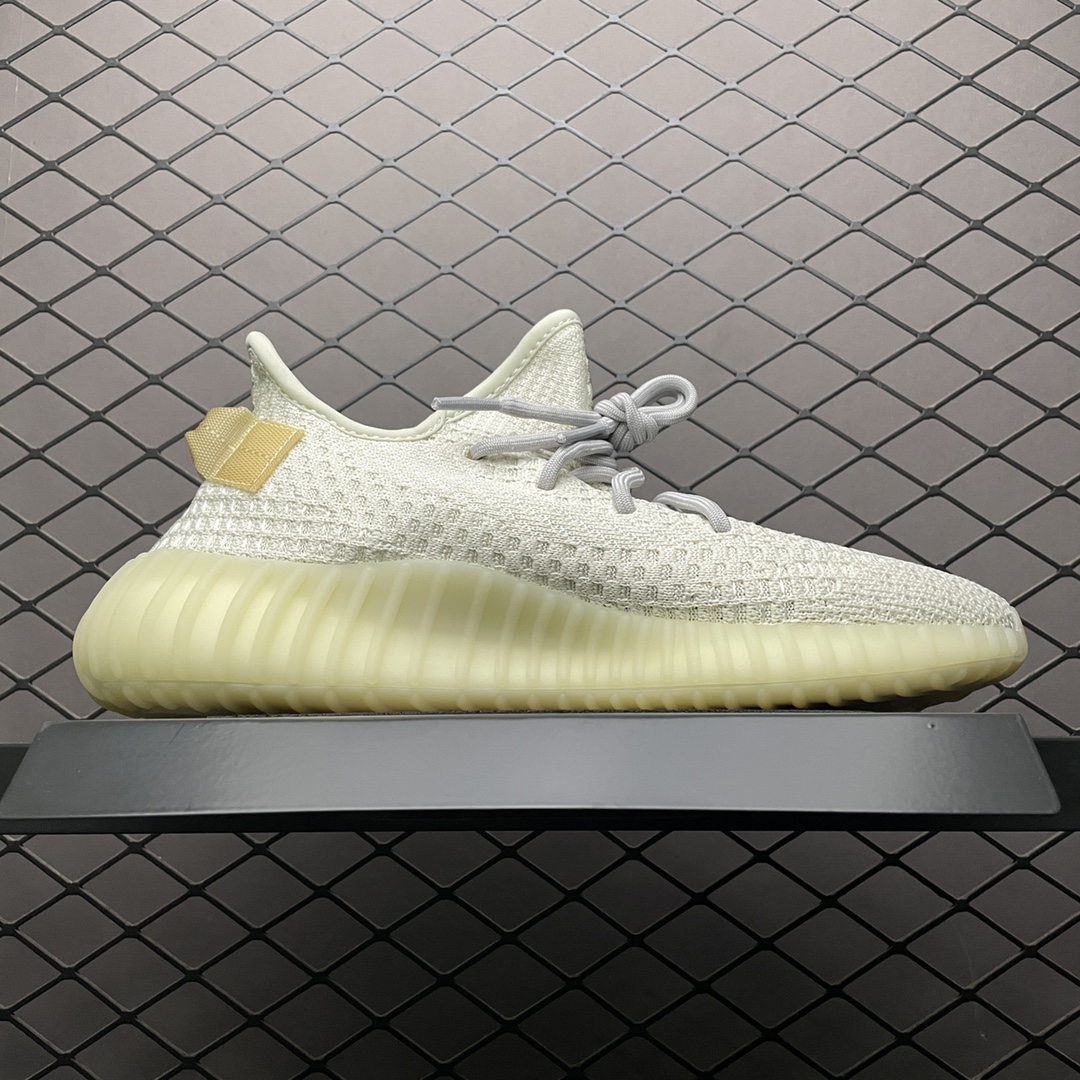 300 AD 阿迪 Yeezy Boost 350V2 侃爷椰子 温变 GY3438