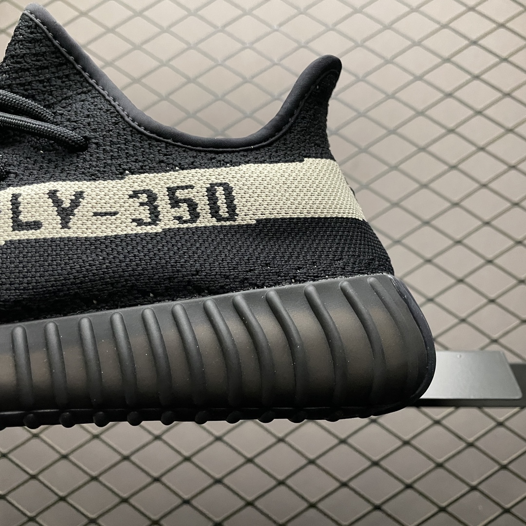 450 纯原版本 AD 阿迪 Yeezy Boost 350V2 侃爷椰子 黑白 BY1604