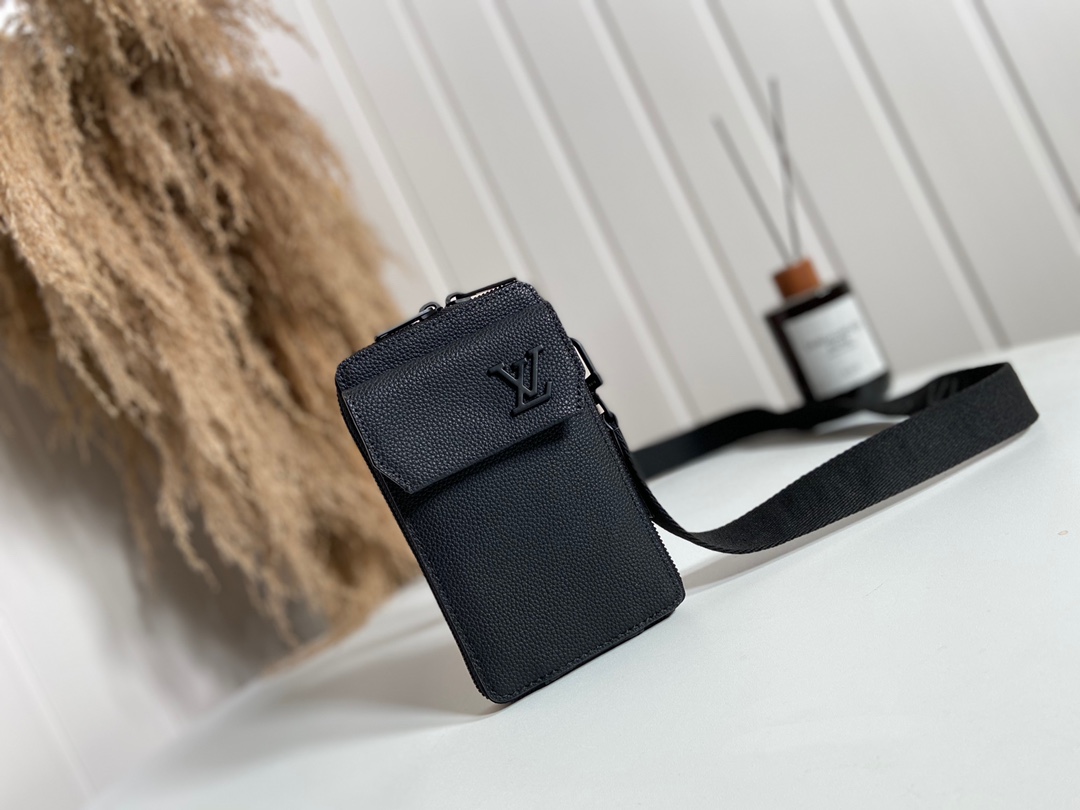 Louis Vuitton Mini Bags Calfskin Cowhide M57089