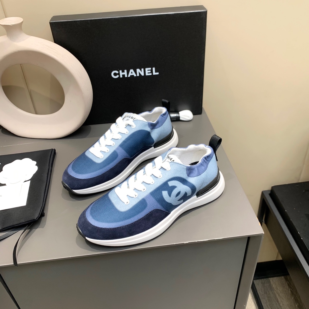 NO:245742,Chanel-Chanel-2025 counter top casual sneakers This classic design; the upper has a variety of craftsmanship styles; the sole is fashionable and sporty; it is an extraordinary variety of color matching elements... The diversified mix and match is very beautiful and versatile, casual, fashionable, sports, and outdoors can be taken into consideration... The upper is imported denim   environmentally friendly mercerized beef velvet, the inner lining is imported breathable net, the original sole original TPU combination sole, size 35~41, casual shoes/sports shoes, chanel, chanel, sneakers19860909Chanel香奈儿——2025专柜顶级休闲款运动鞋 这款经典设计；鞋面多种工艺的风格；大底却时尚运动；不平凡的拥入了多种配色元素…… 多元化混搭非常好看百搭,休闲,时尚,运动,户外都能兼顾…… 鞋面原版进口牛仔布 环保丝光牛反绒 内里原版进口透气网 大底原版TPU组合大底 码数35～41,休闲鞋/运动鞋,chanel,chanel,sneakers,Women's Shoes