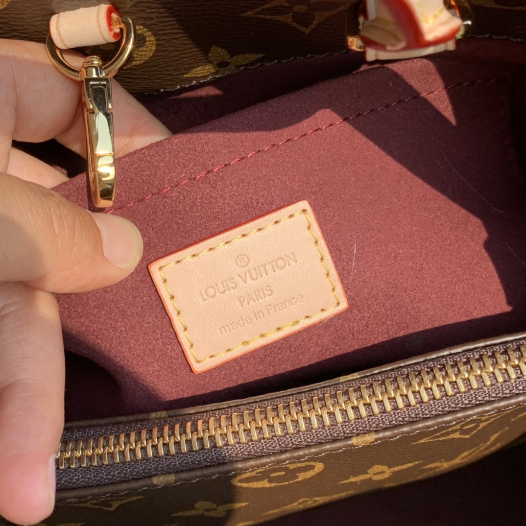 🌼 m41055尺寸29-20-13cm海外渠道 经典蒙田BB尺寸到货！大家都知道蒙田包是很火的一款，经