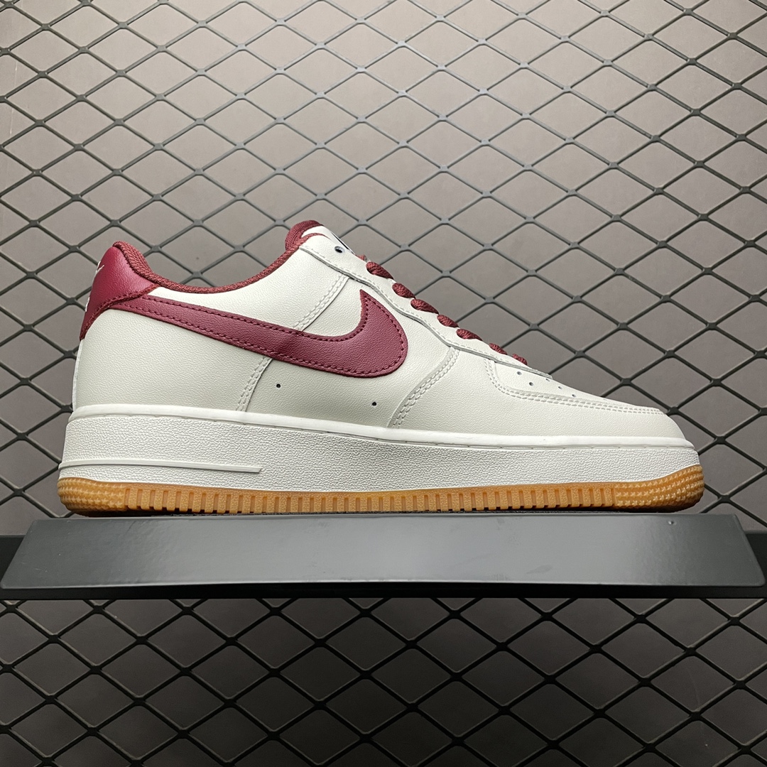 200 NIKE Air Force 1 空军一号低帮运动休闲板鞋 AQ4134-501