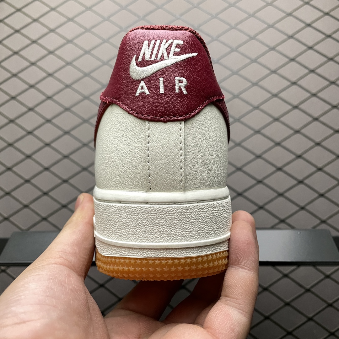 200 NIKE Air Force 1 空军一号低帮运动休闲板鞋 AQ4134-501
