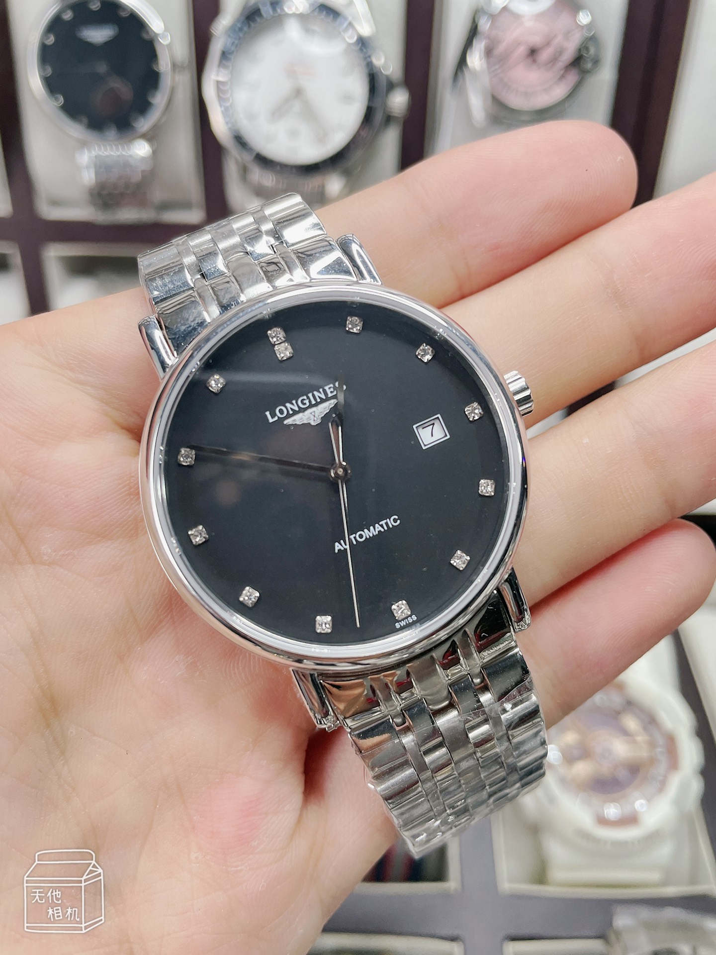 K5  浪琴  Longines 博雅系列 男士腕表 原装全自动机械机芯 316L精钢表壳 蓝宝石玻璃镜面 精钢表带 直径40mm厚11mm 与生俱来的优雅浪琴 Longines 表全新博雅系列新品实拍，亮色表盘均配有黑色时针和分针,与表盘及秒针形成鲜明对比,令人赏心悦目,让人顿觉“优雅”有时也会带来惊喜。