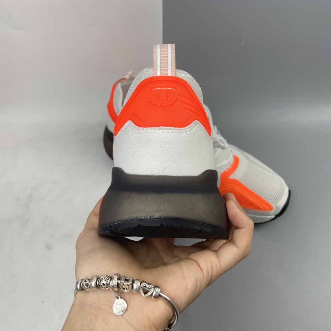 P220 Ad ZX 2K Boost 网纱针织呼吸面套脚休闲运动慢跑鞋 F38773