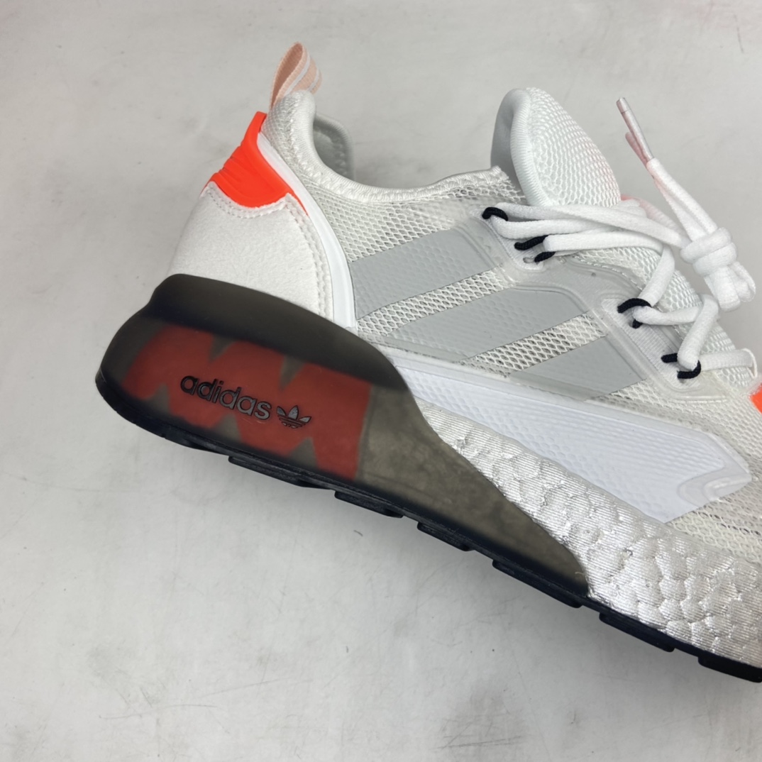 P220 Ad ZX 2K Boost 网纱针织呼吸面套脚休闲运动慢跑鞋 F38773