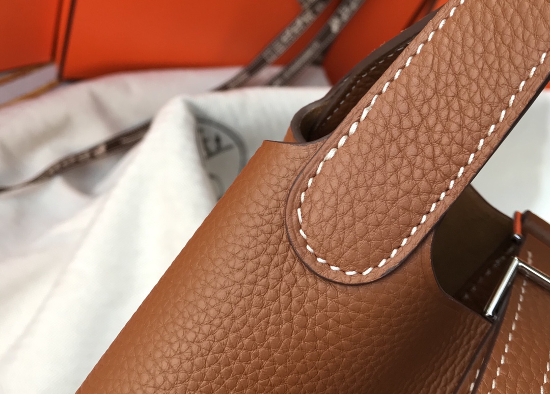 Hermès Picotin Lock 18 Handbag: Casual Bucket Bag in Brown Leather 7 i1620199475 1344 5