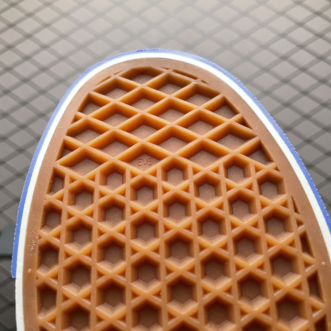 150 Vans 万斯 Authentic 低帮硫化休闲板鞋