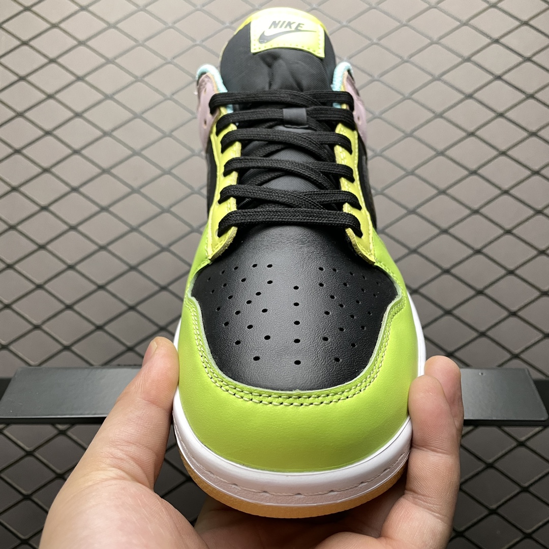 320  Nike SB Dunk Low 低帮运动休闲板鞋 DH0952-001