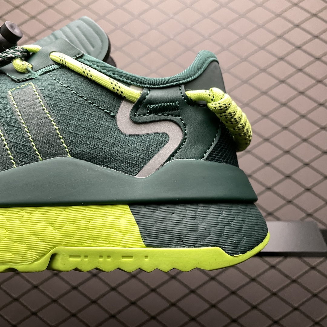 180 AD 阿迪 Nite Jogger Boost 夜行者爆米花大底复古跑鞋 机能抽绳系带 S29041