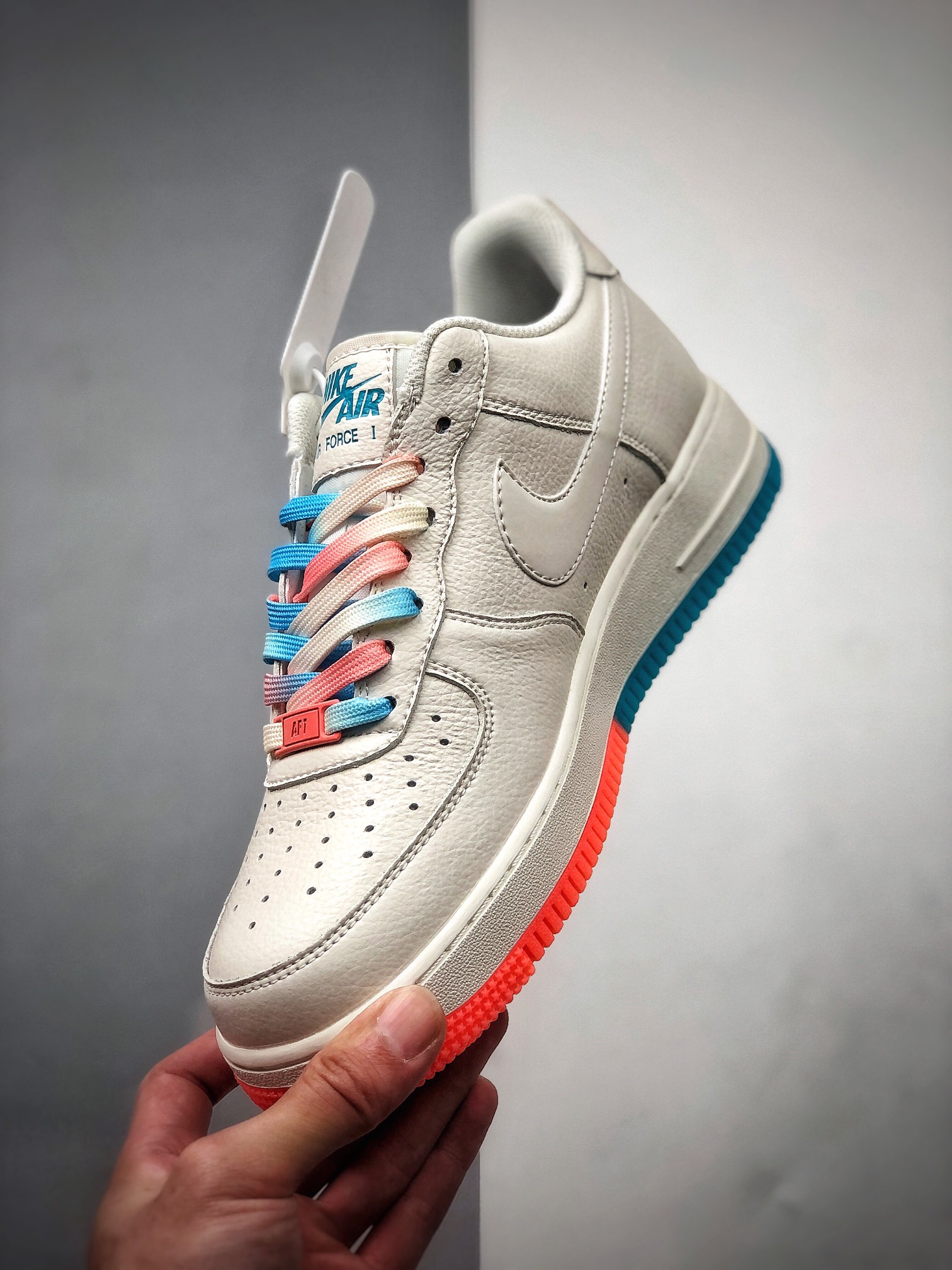 260  Air Force 1 ’07 SU19 蓝红渐变原楦头原纸板 CT1989-103