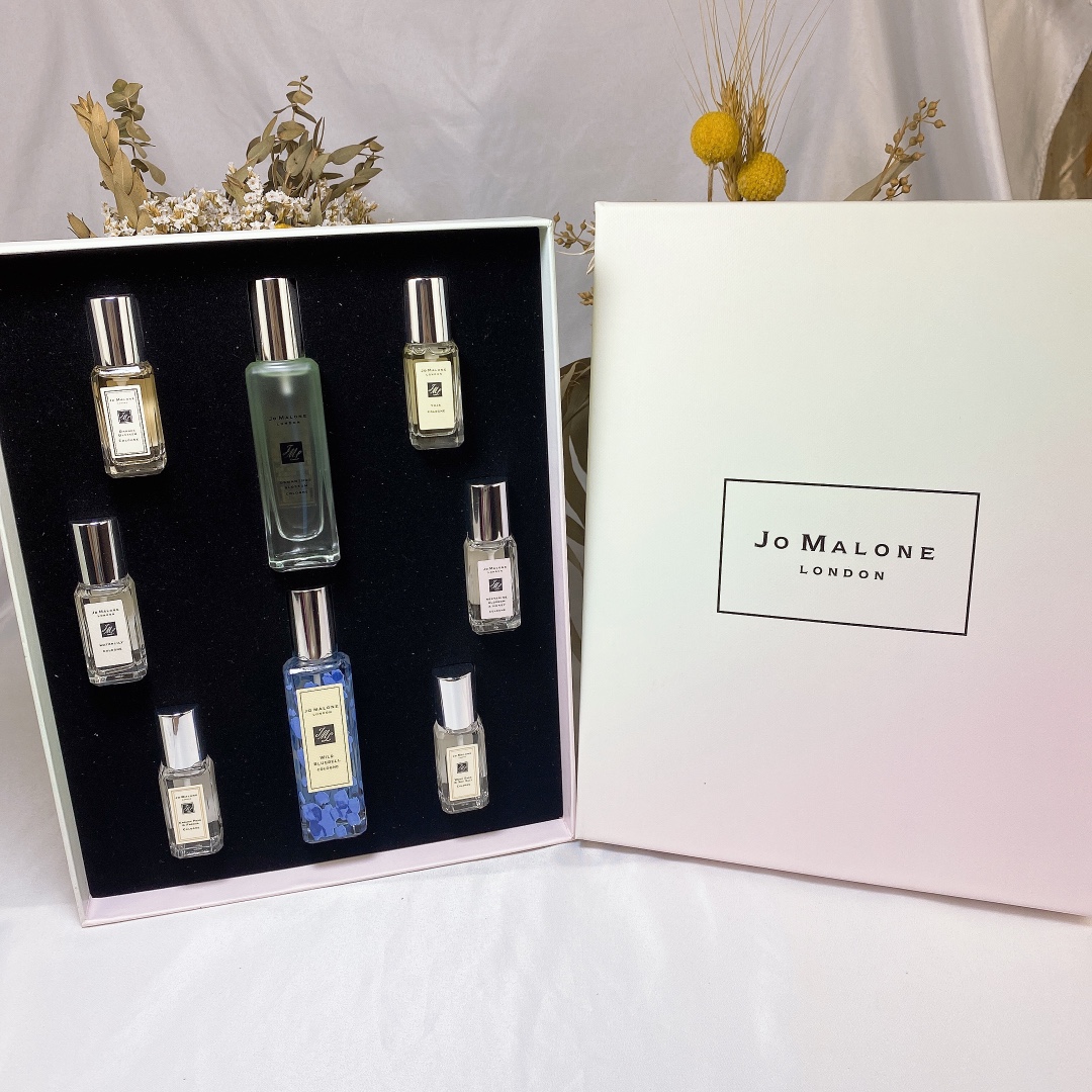 Jo Malone London Miniature Fragrance Set - 8-Piece Collection 1 i1620286564 6201 0