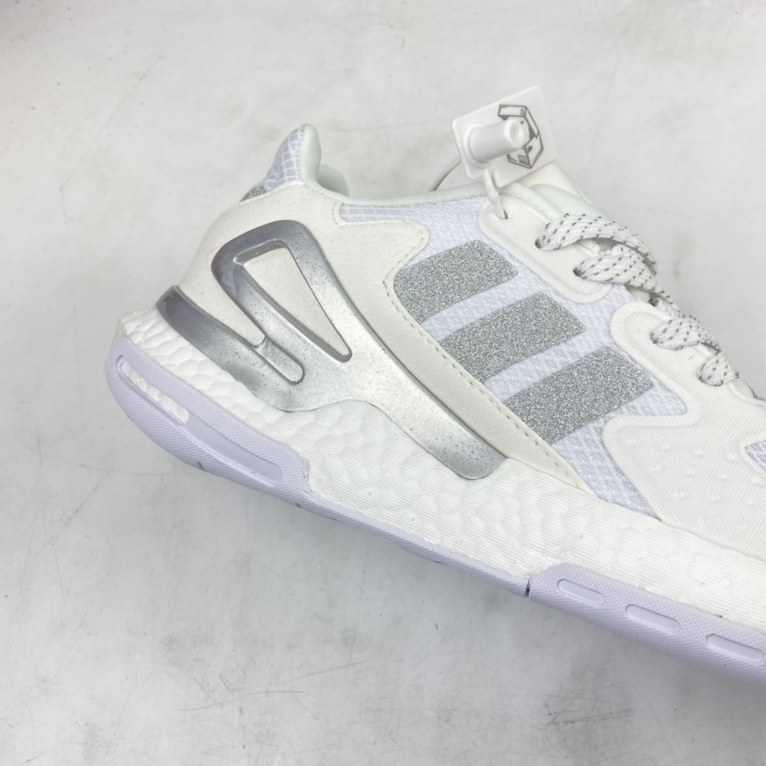 P200 Adidas Originals 2020 Day Jogger Boost 三叶草2020版慢跑者系列高弹复古休闲运动跑鞋 夜行者二代 FW4046