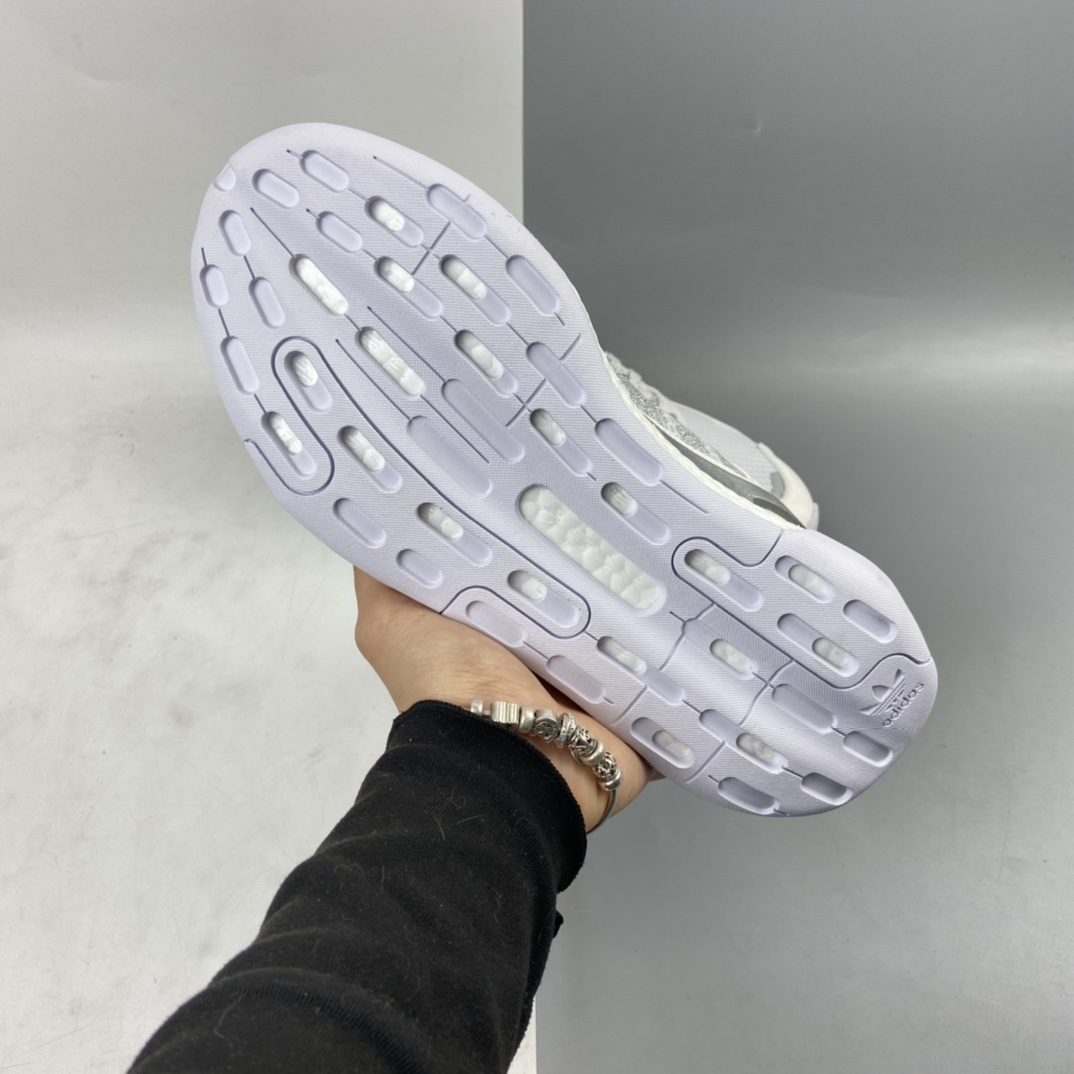 P200 Adidas Originals 2020 Day Jogger Boost 三叶草2020版慢跑者系列高弹复古休闲运动跑鞋 夜行者二代 FW4046