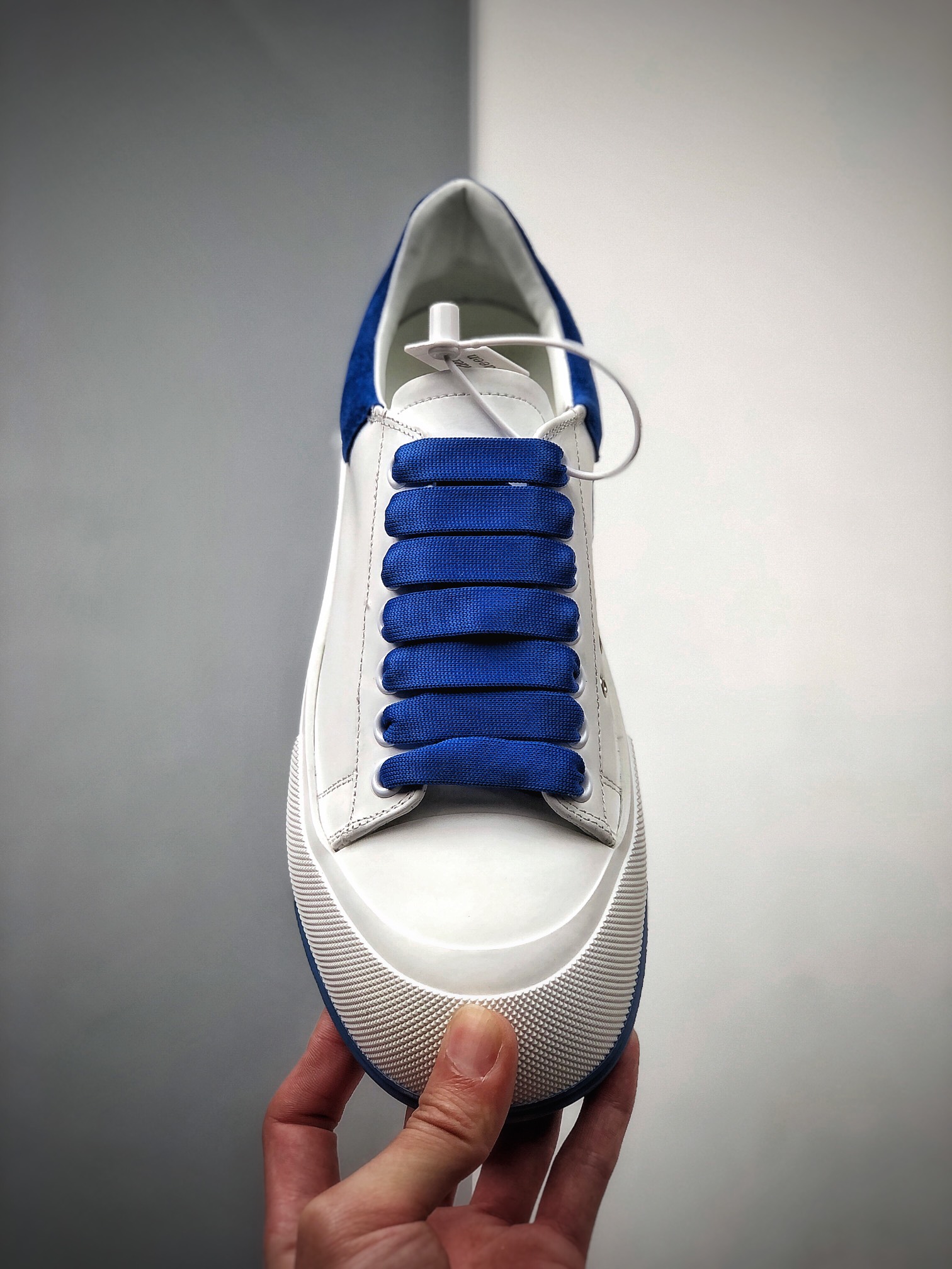480  亚历山大·麦昆Alexander McQueen sole sneakers低帮植绒皮面翻毛尾