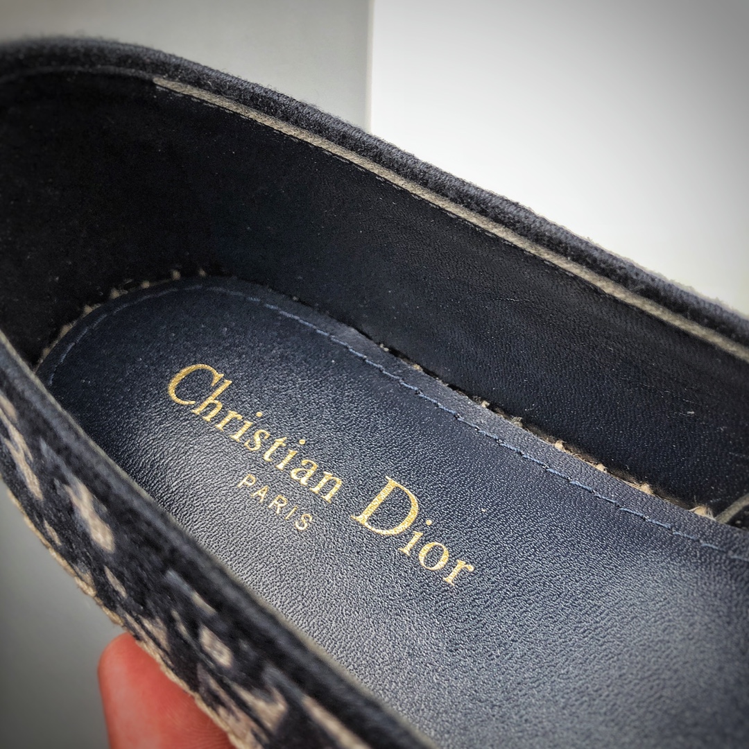 380   Dior 20s 春夏首秀 迪奥渔夫鞋半拖系列