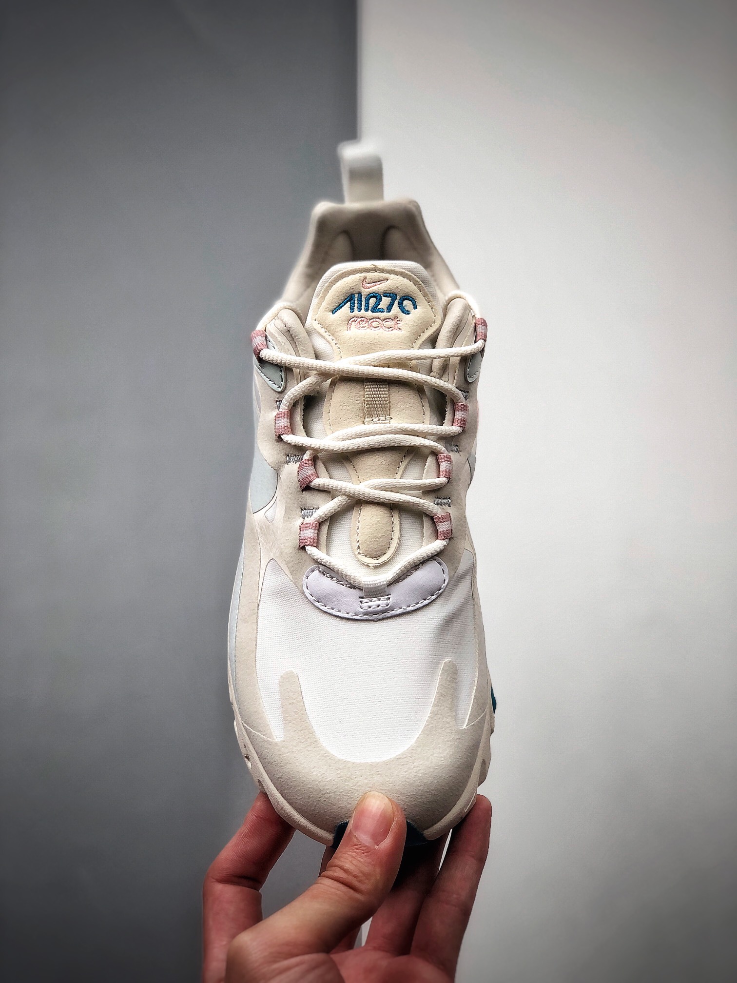 220  Nike Air Max 270 React 半小掌气垫跑鞋  CT6174-100